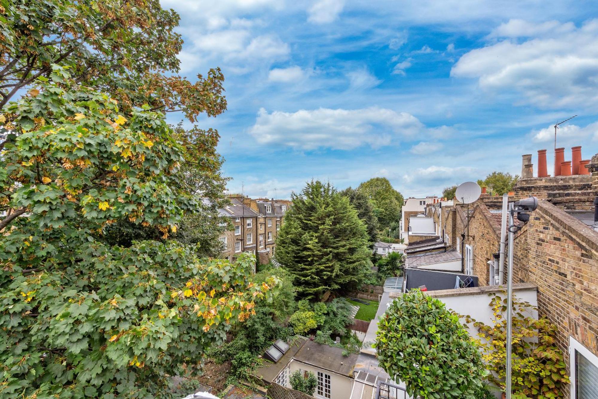 Newly Renovated Kensington 2 Bedroom Apartment With Balcony Near Harrods Sleeps 6, 2 Min Walk From Station Лондон Екстериор снимка