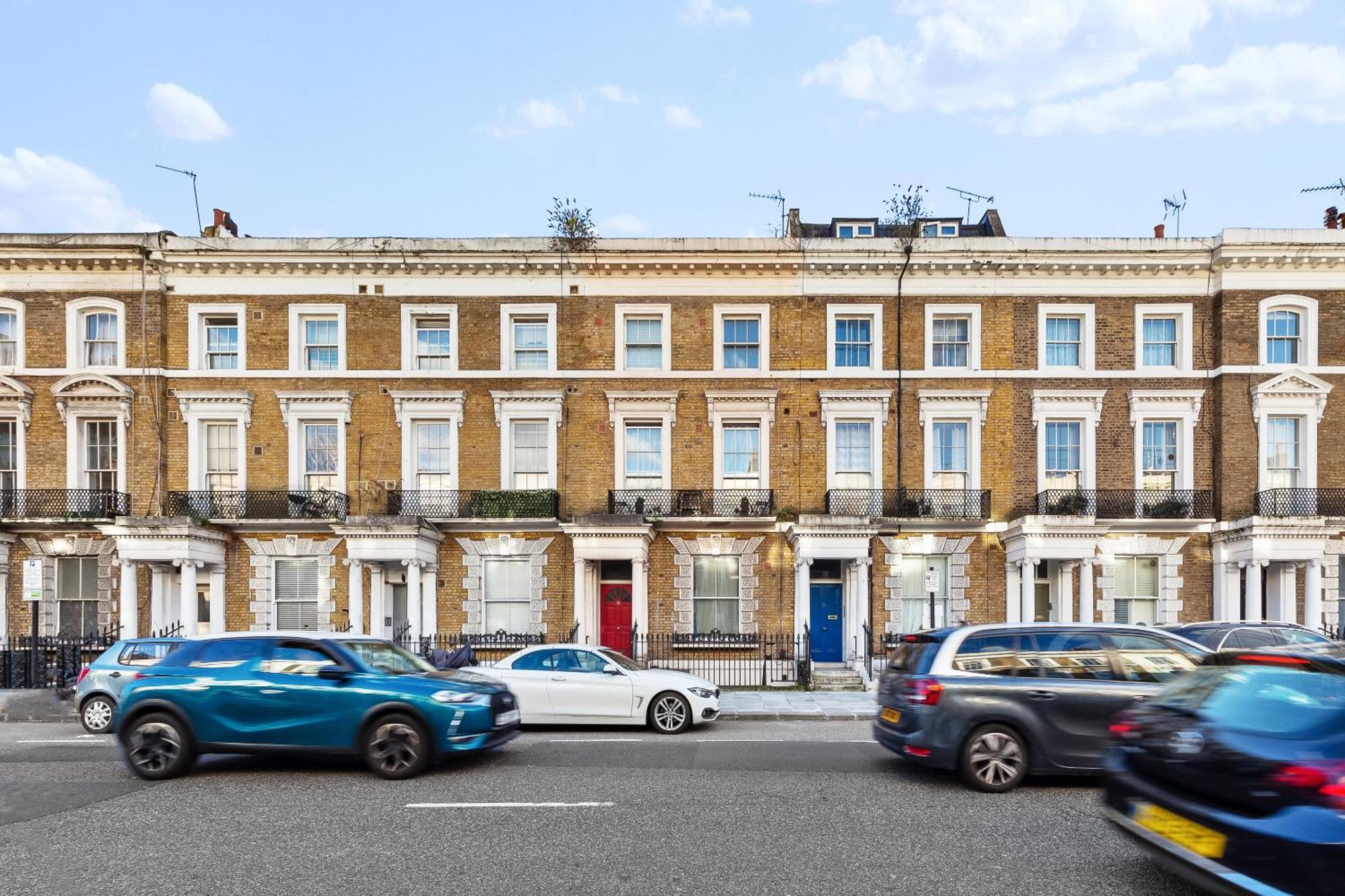 Newly Renovated Kensington 2 Bedroom Apartment With Balcony Near Harrods Sleeps 6, 2 Min Walk From Station Лондон Екстериор снимка